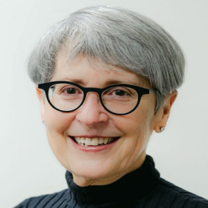 Ann Mollengarden Headshot